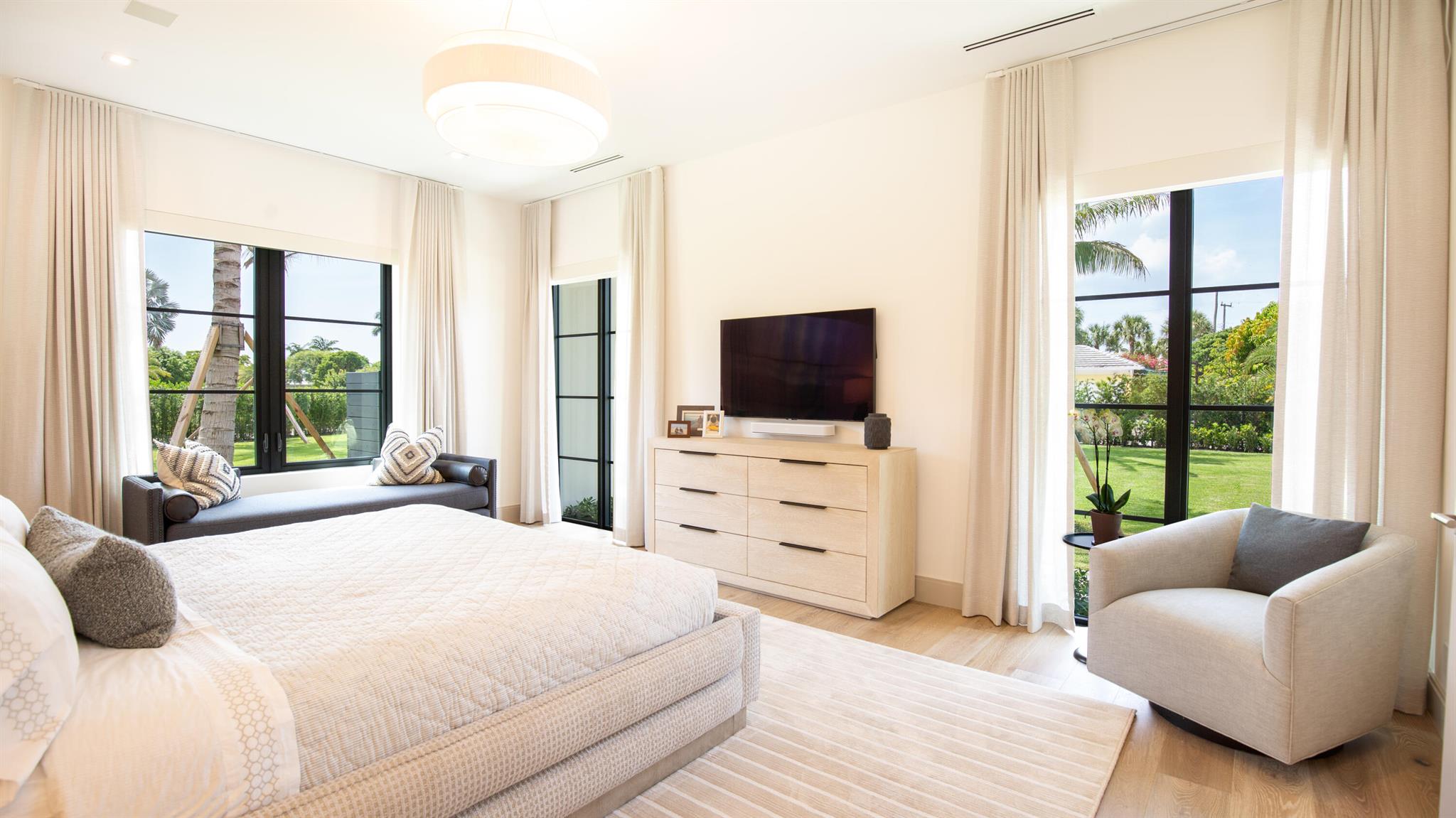 BEACH SHORES - Residential