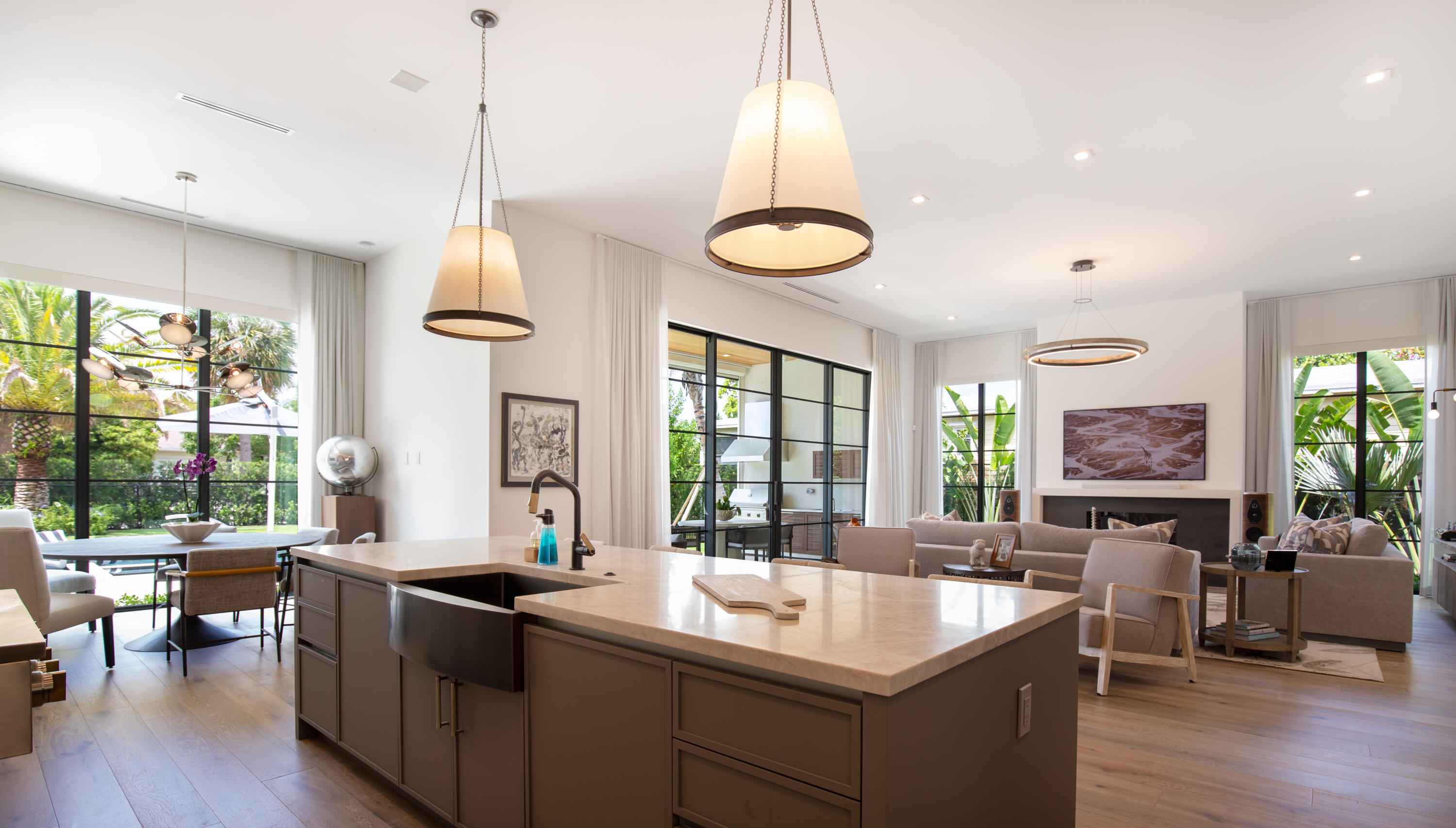 BEACH SHORES - Residential