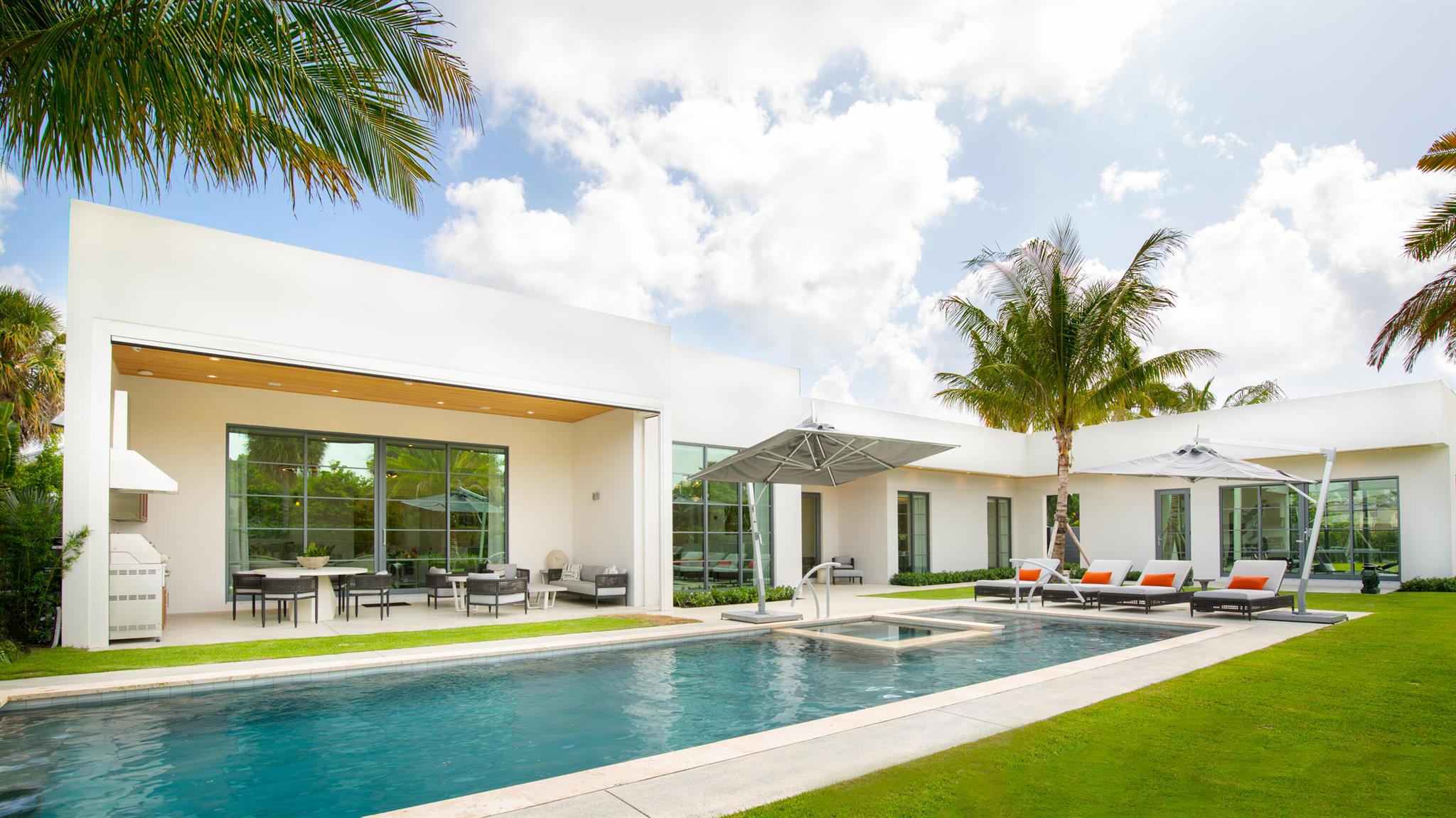 BEACH SHORES - Residential