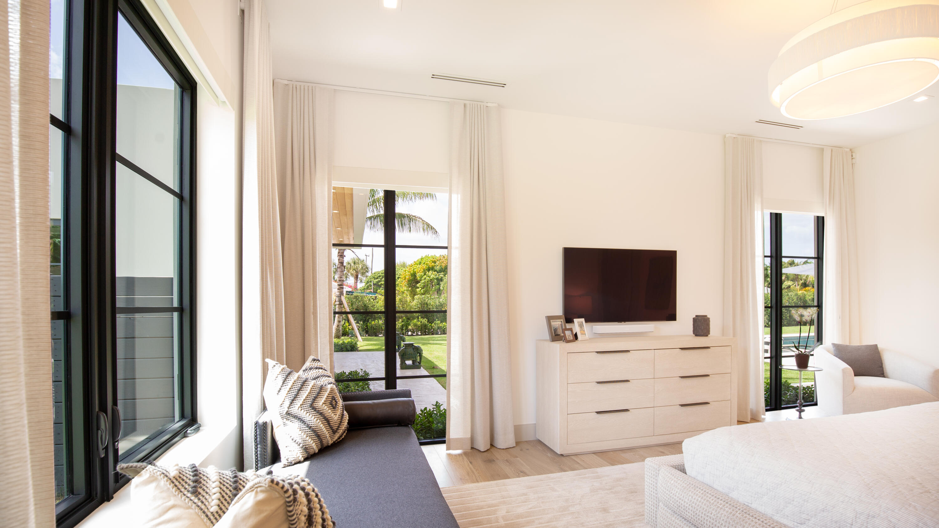 BEACH SHORES - Residential