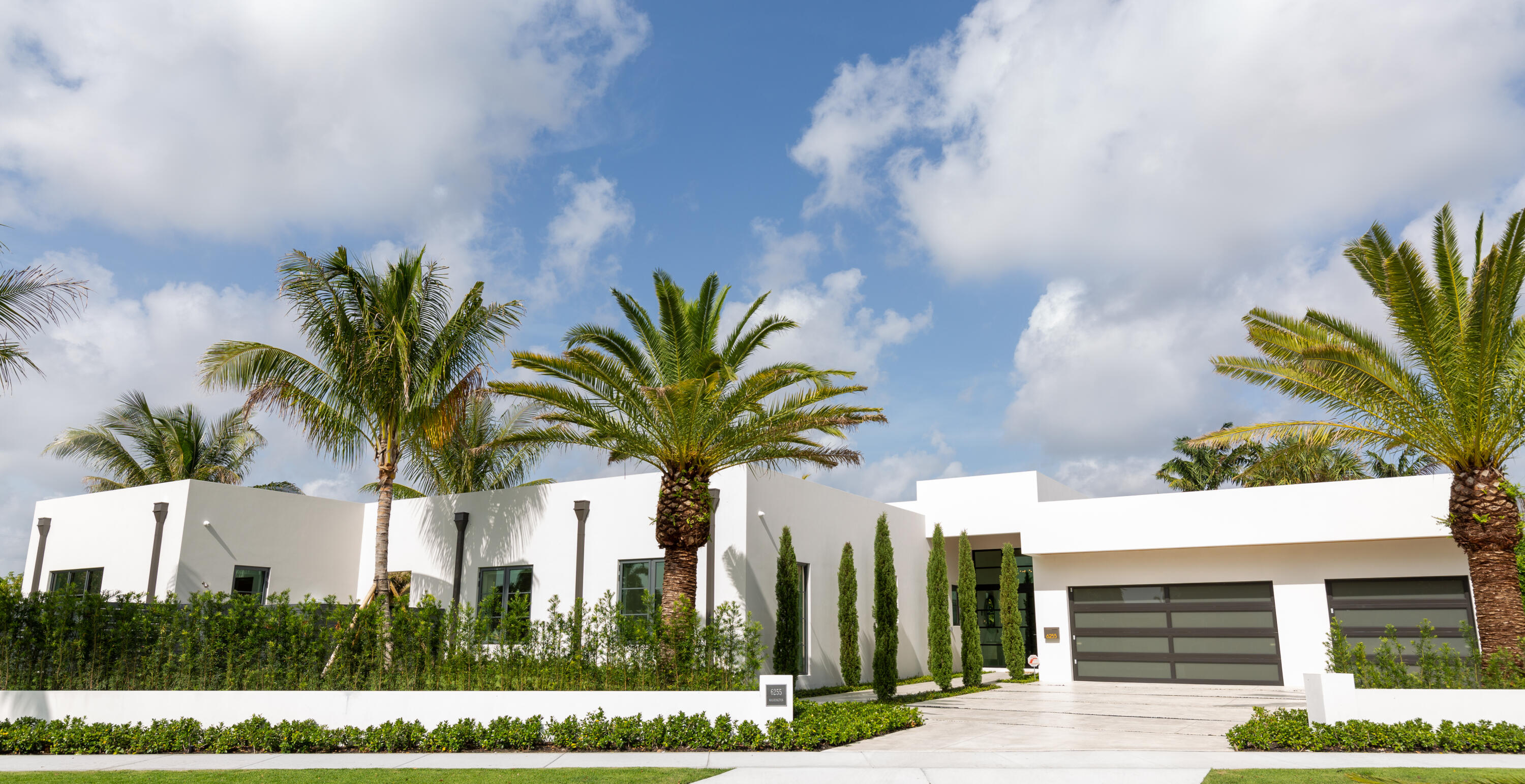 BEACH SHORES - Residential