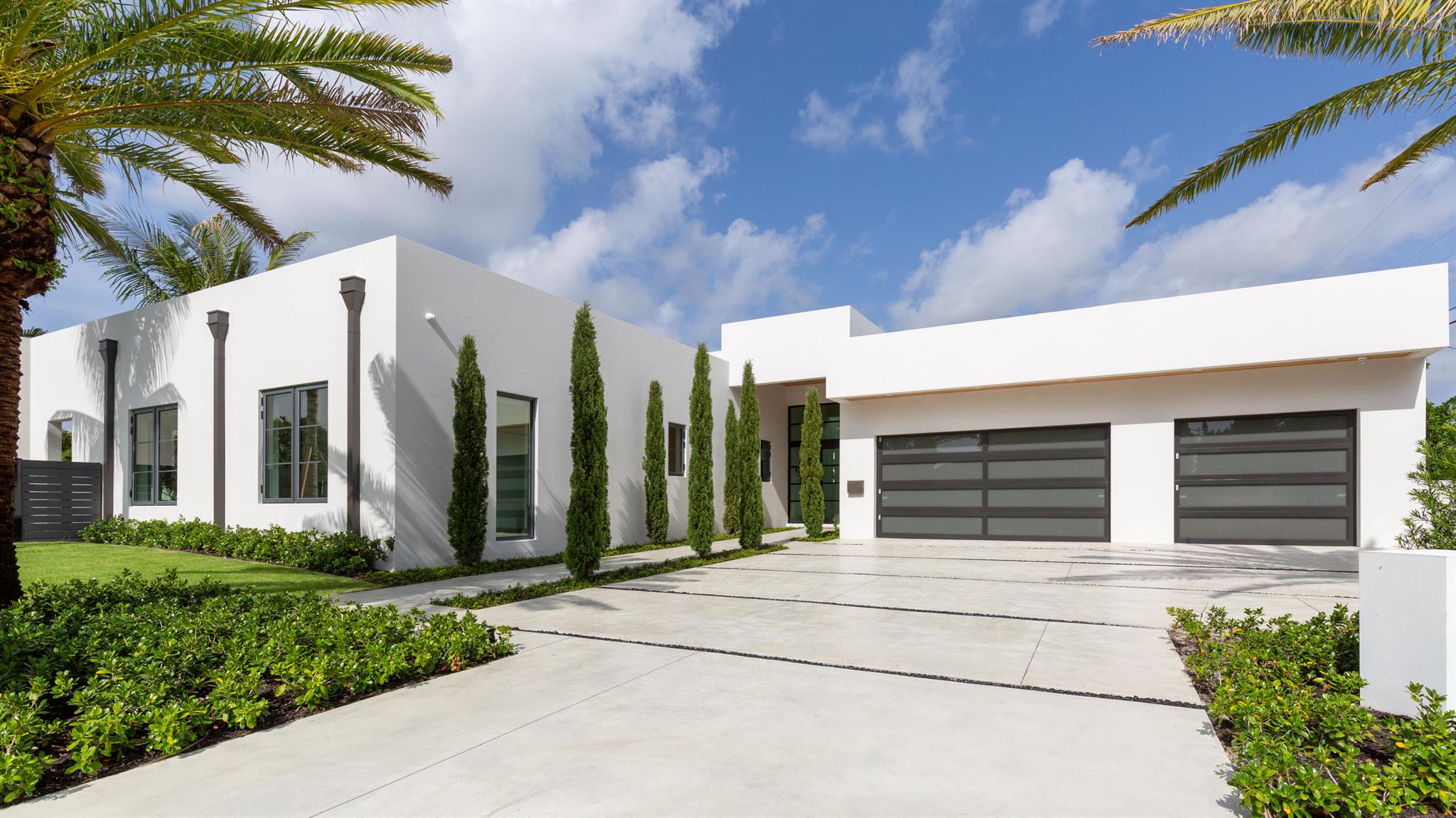 BEACH SHORES - Residential