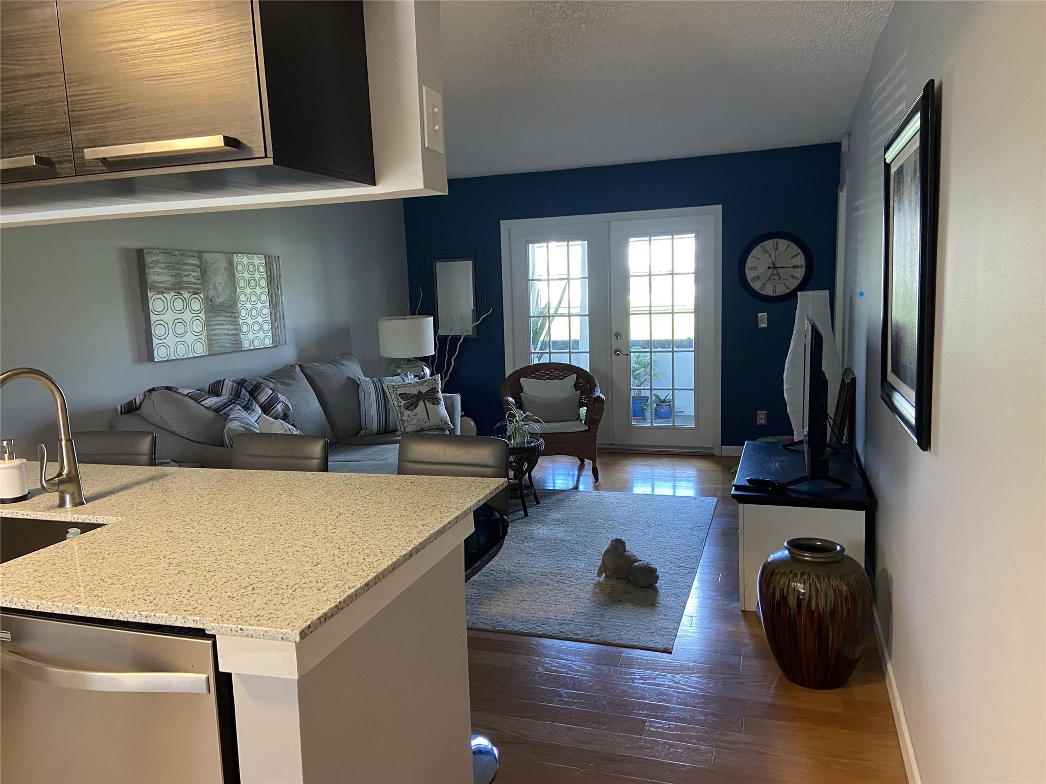 SUNRISE LAKES 4 - Residential