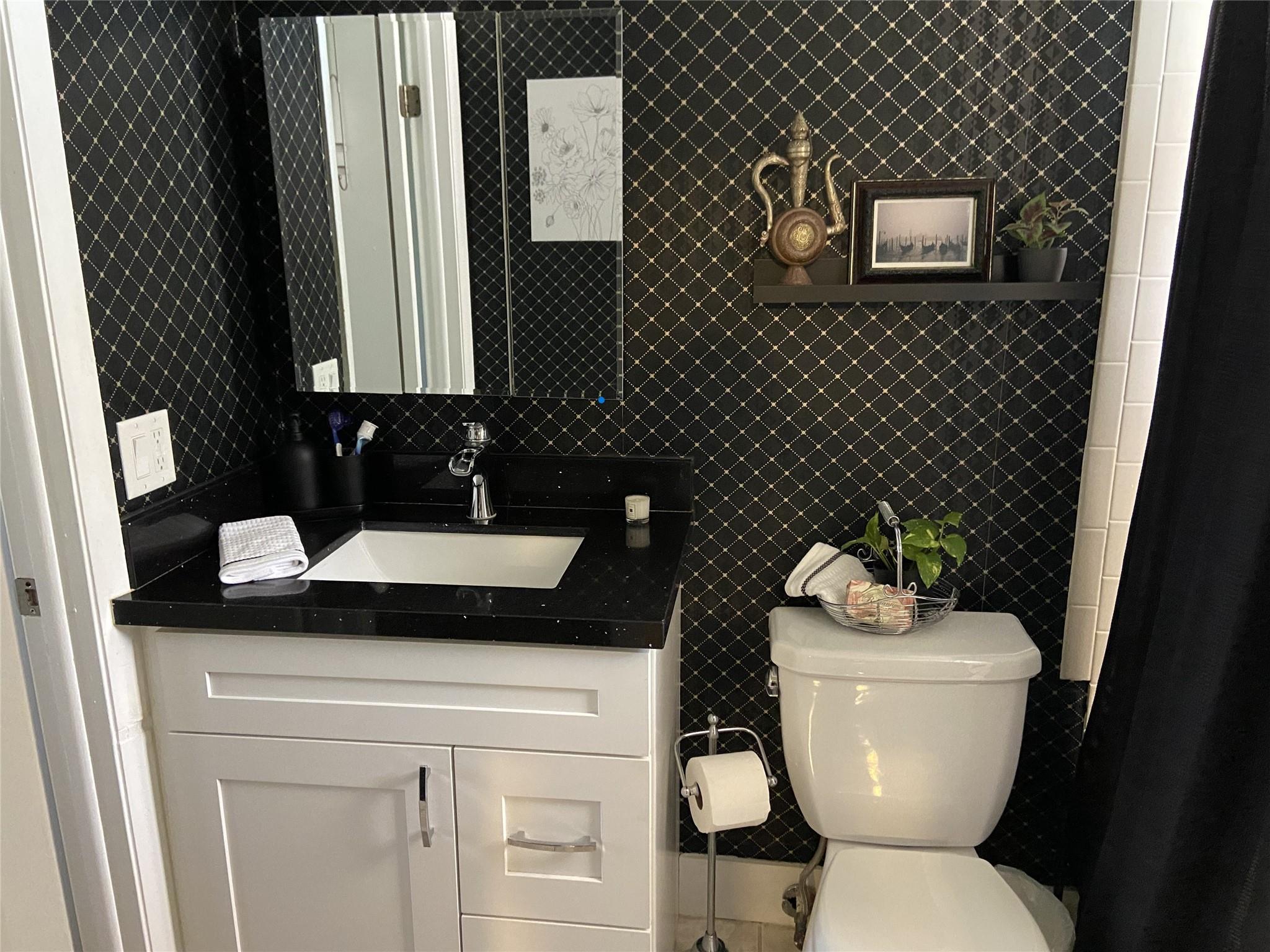 SUNRISE LAKES 4 - Residential