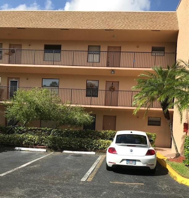 SUNRISE LAKES 4 - Residential