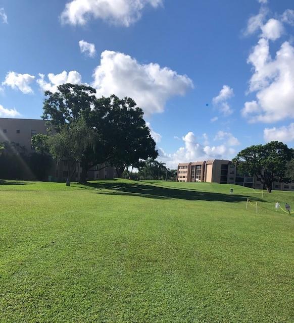 SUNRISE LAKES 4 - Residential