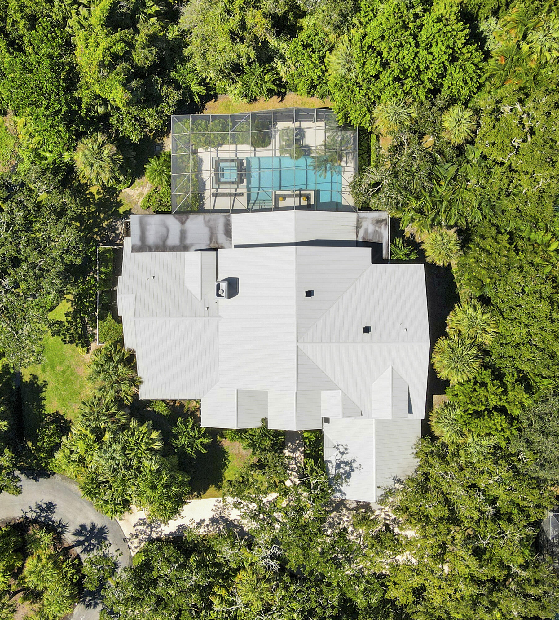 471 N Arrowhead Trail