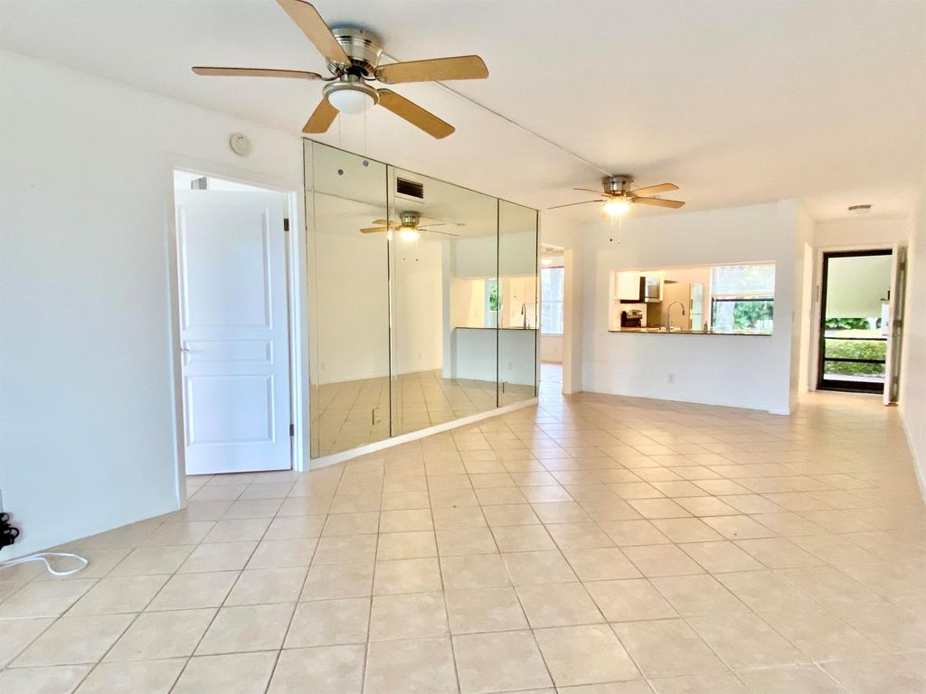 Photo of 6928 Briarlake Circle Circle #104, Palm Beach Gardens, FL 33418 (MLS # R11095752)
