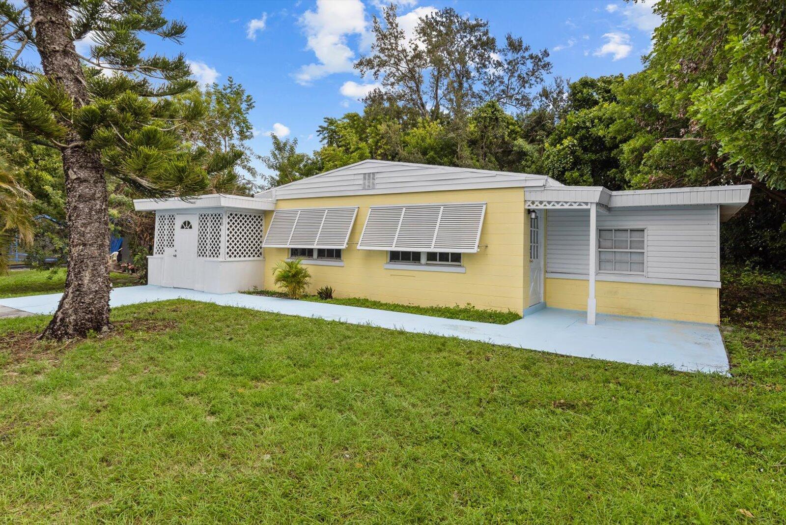 Whispering Palms - Residential