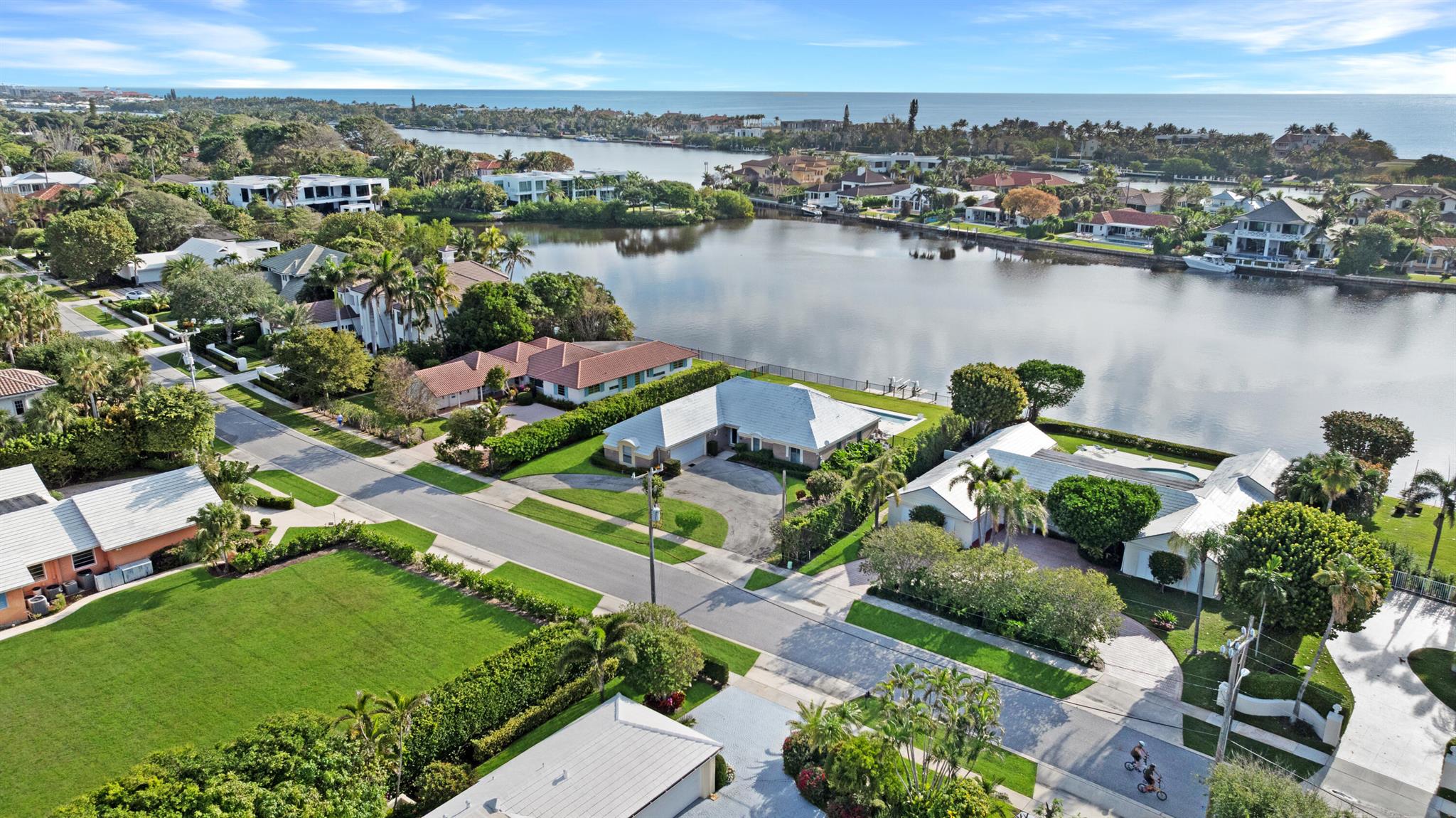 POINT MANALAPAN 2 - Residential