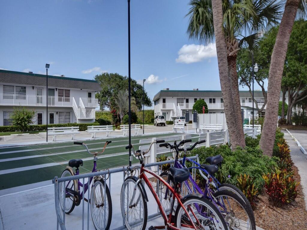 VISTA HARBOR CONDO BLDGS - Residential