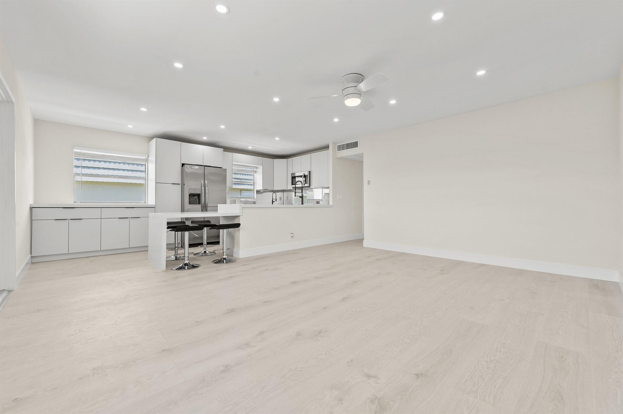 View photos, virtual tours, details... 653 Monaco N