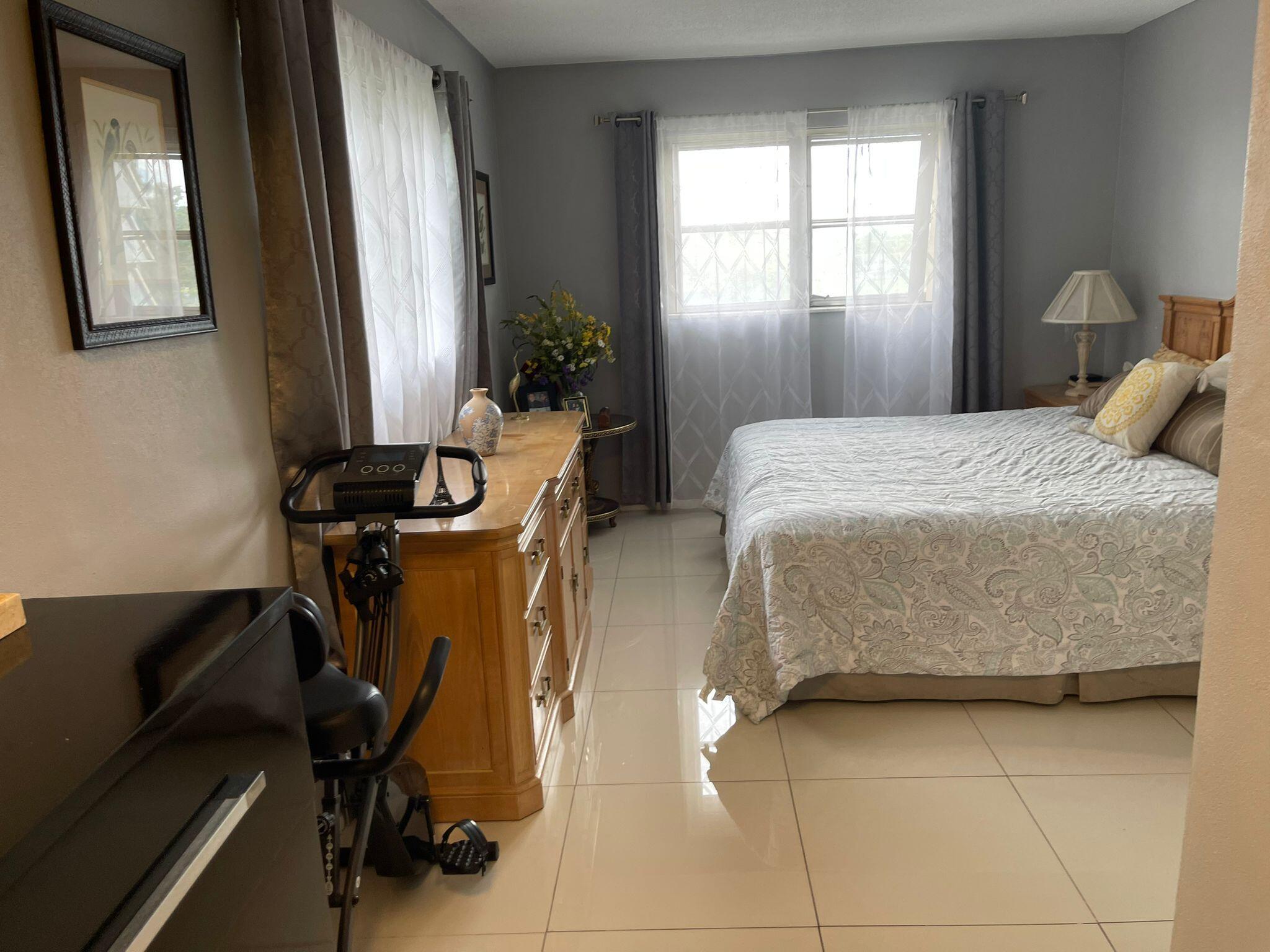 PARK SOUTH ELEVEN INC CONDO - Residential