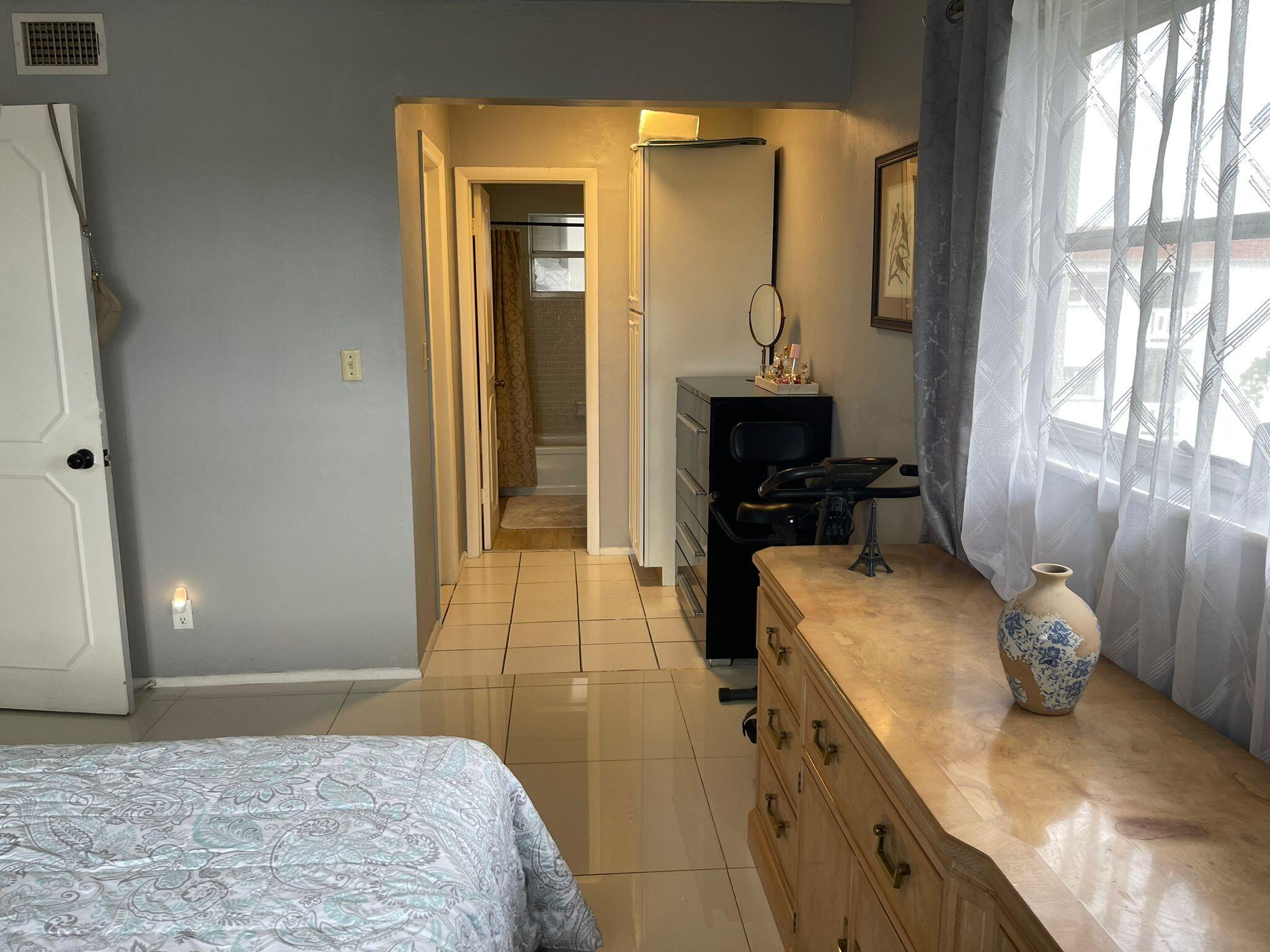 PARK SOUTH ELEVEN INC CONDO - Residential