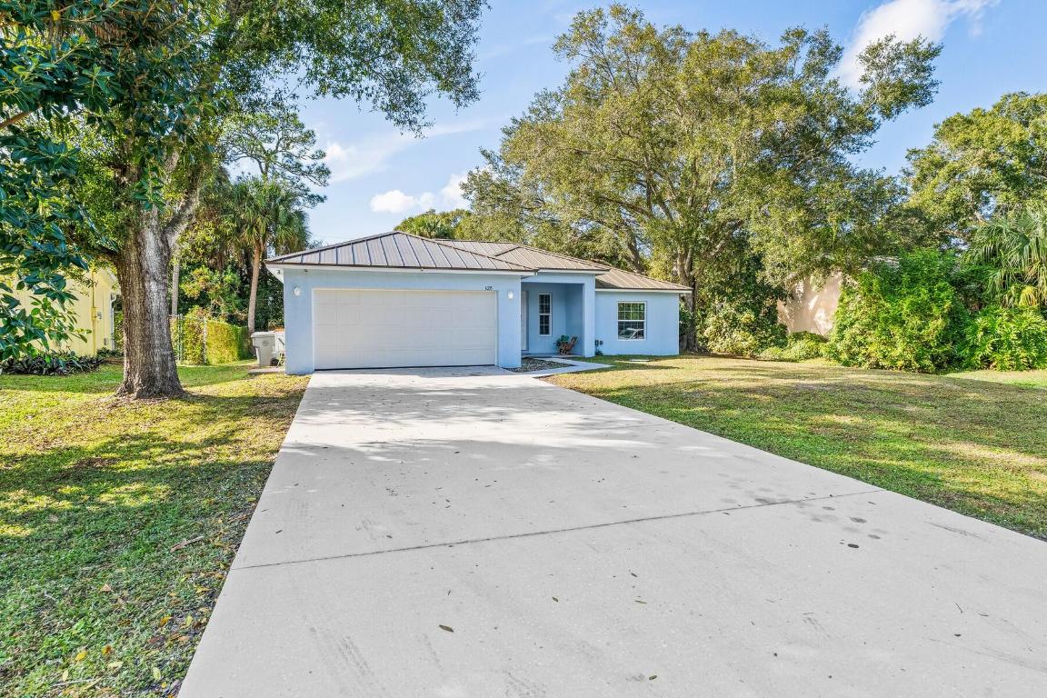 GROVENOR ESTATES UNIT ONE - Residential