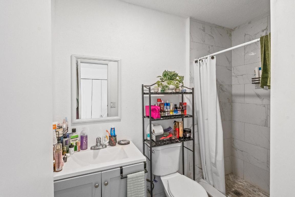 GROVENOR ESTATES UNIT ONE - Residential