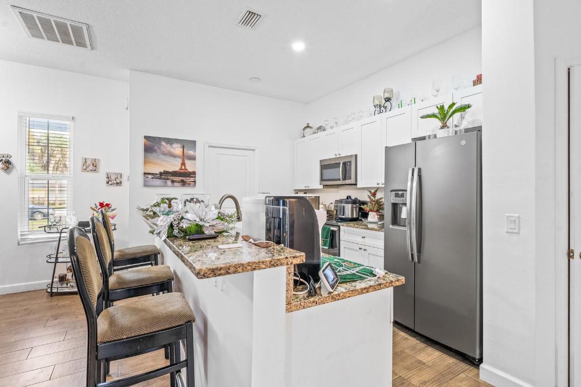 GROVENOR ESTATES UNIT ONE - Residential