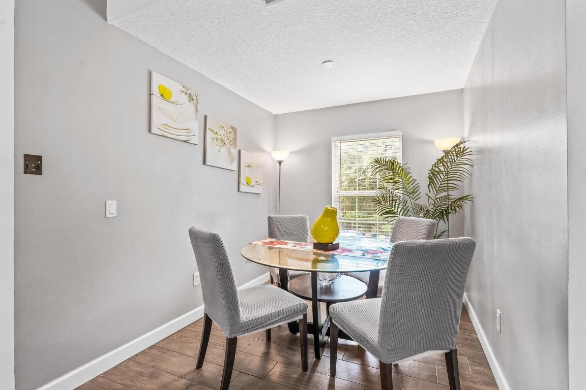 GROVENOR ESTATES UNIT ONE - Residential