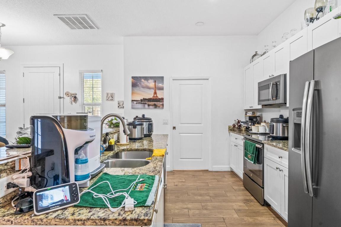 GROVENOR ESTATES UNIT ONE - Residential