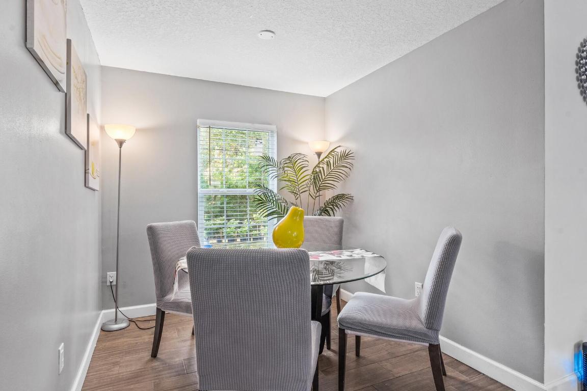 GROVENOR ESTATES UNIT ONE - Residential