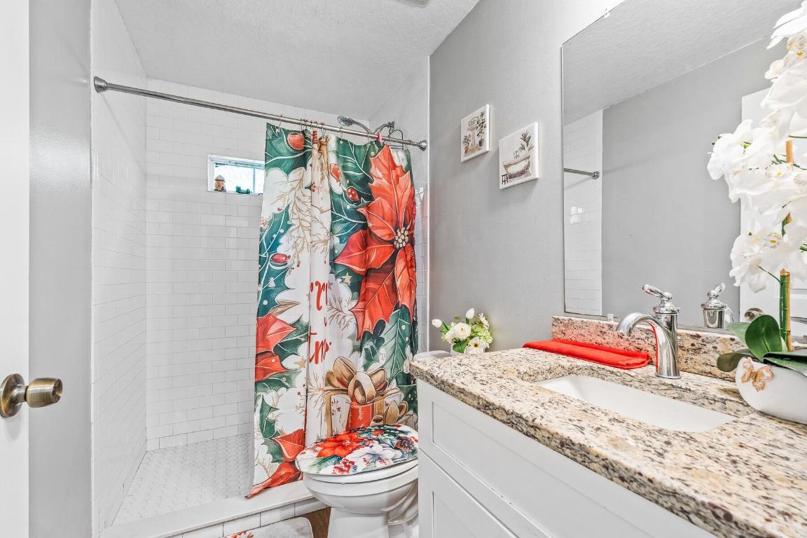 GROVENOR ESTATES UNIT ONE - Residential