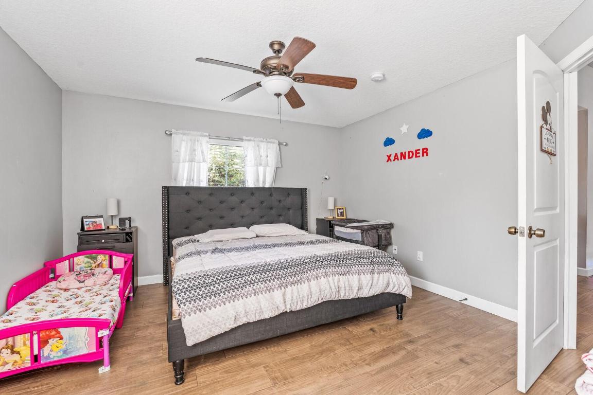 GROVENOR ESTATES UNIT ONE - Residential