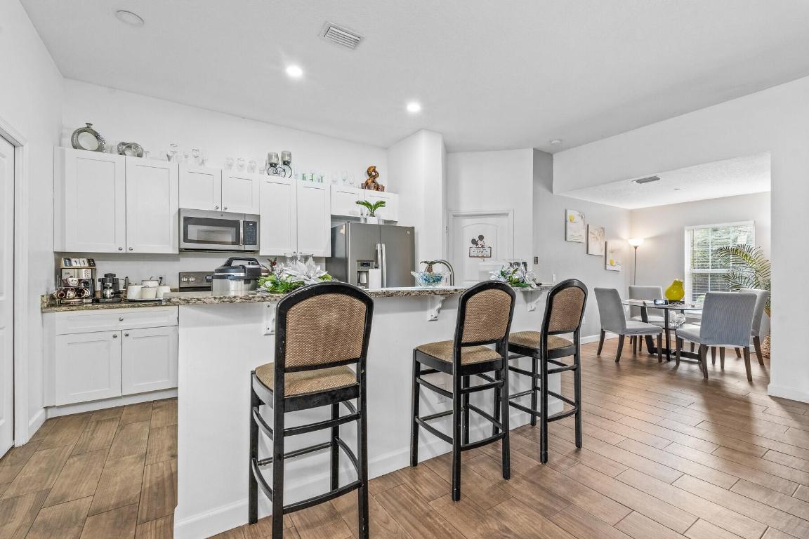 GROVENOR ESTATES UNIT ONE - Residential