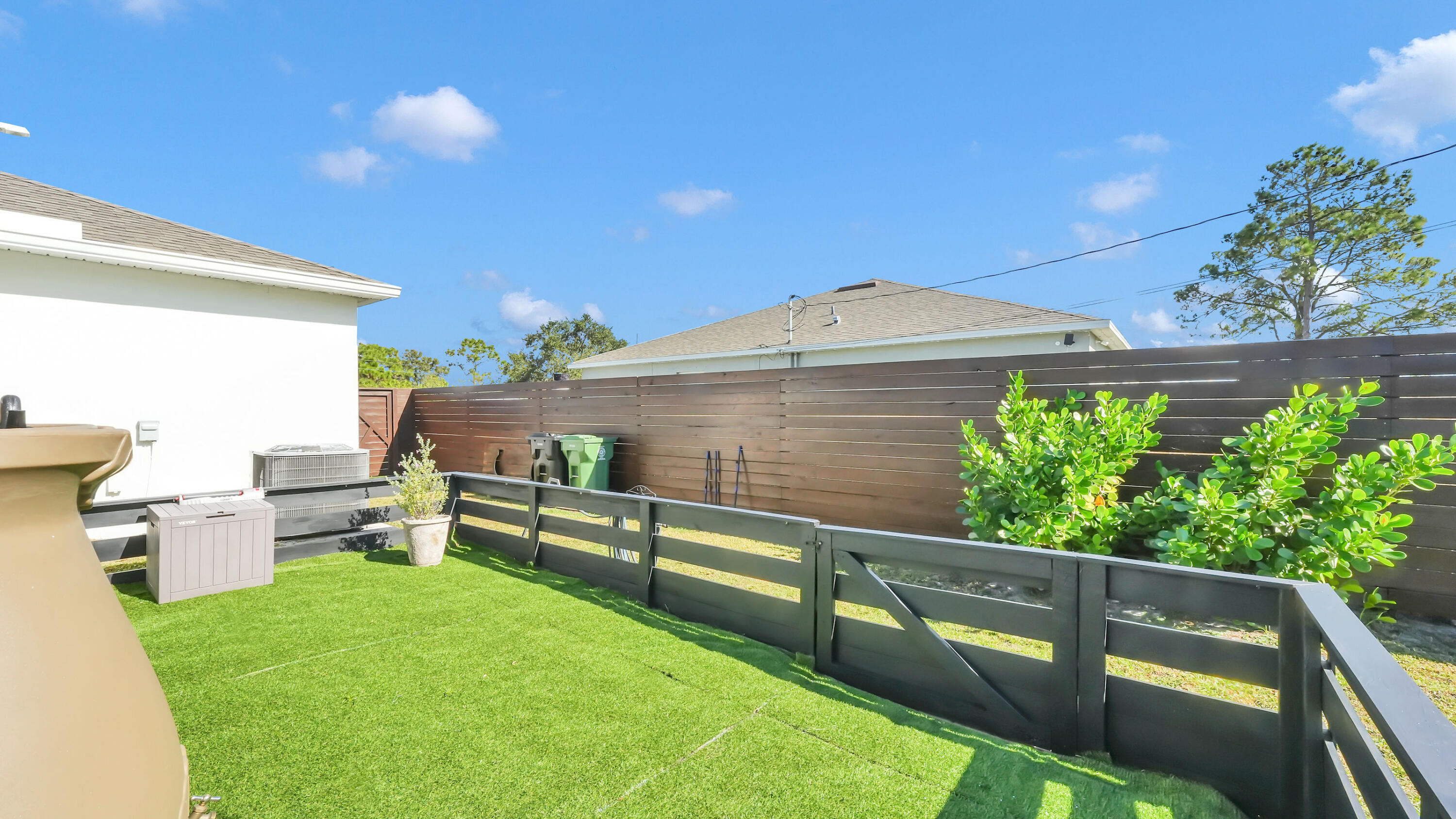 PORT ST LUCIE SECTION 33 - Residential