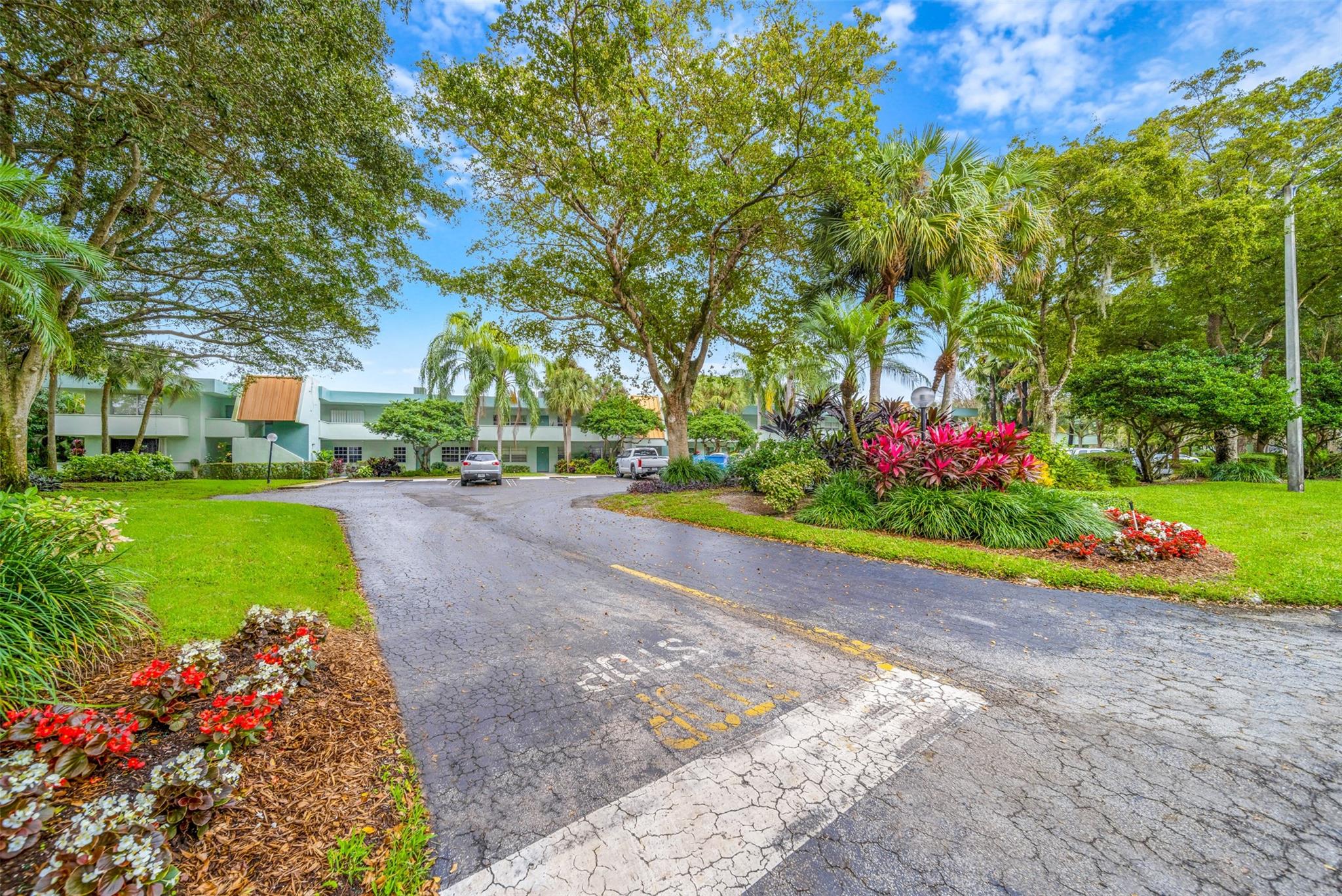 PALM AIRE CC - Residential