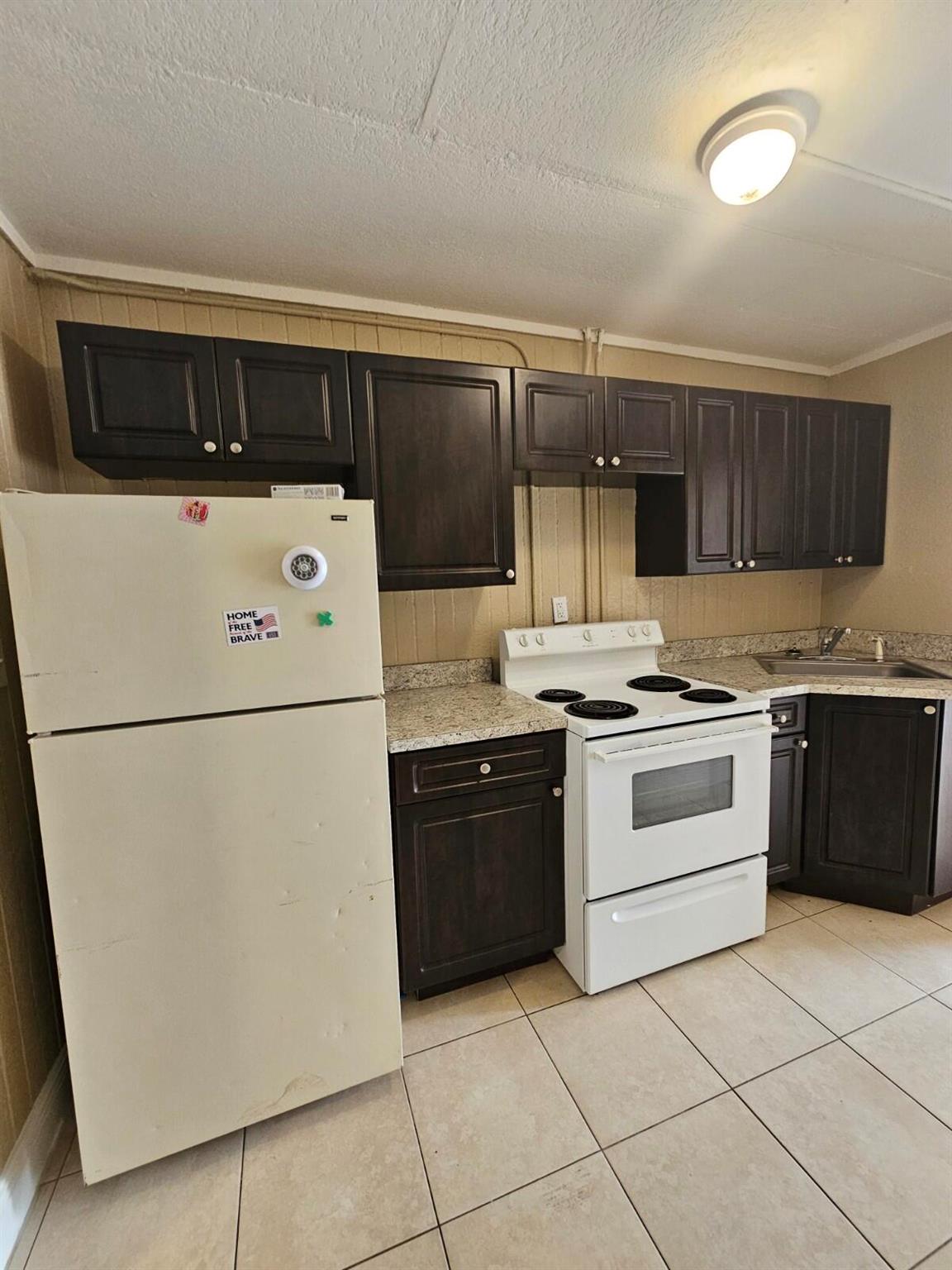 INLET CITY - Residential Lease