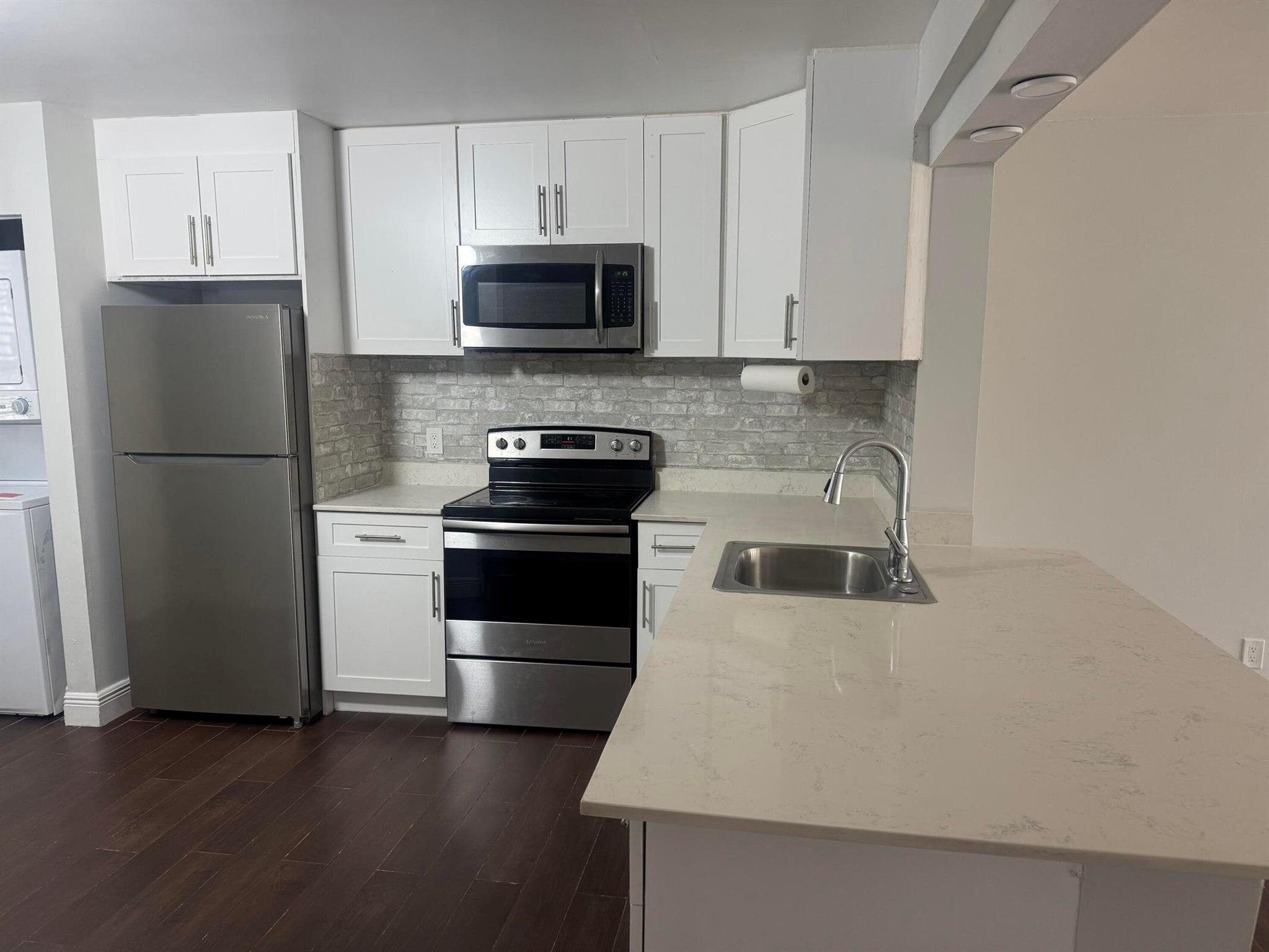 LAKE ARJARO - Residential Lease