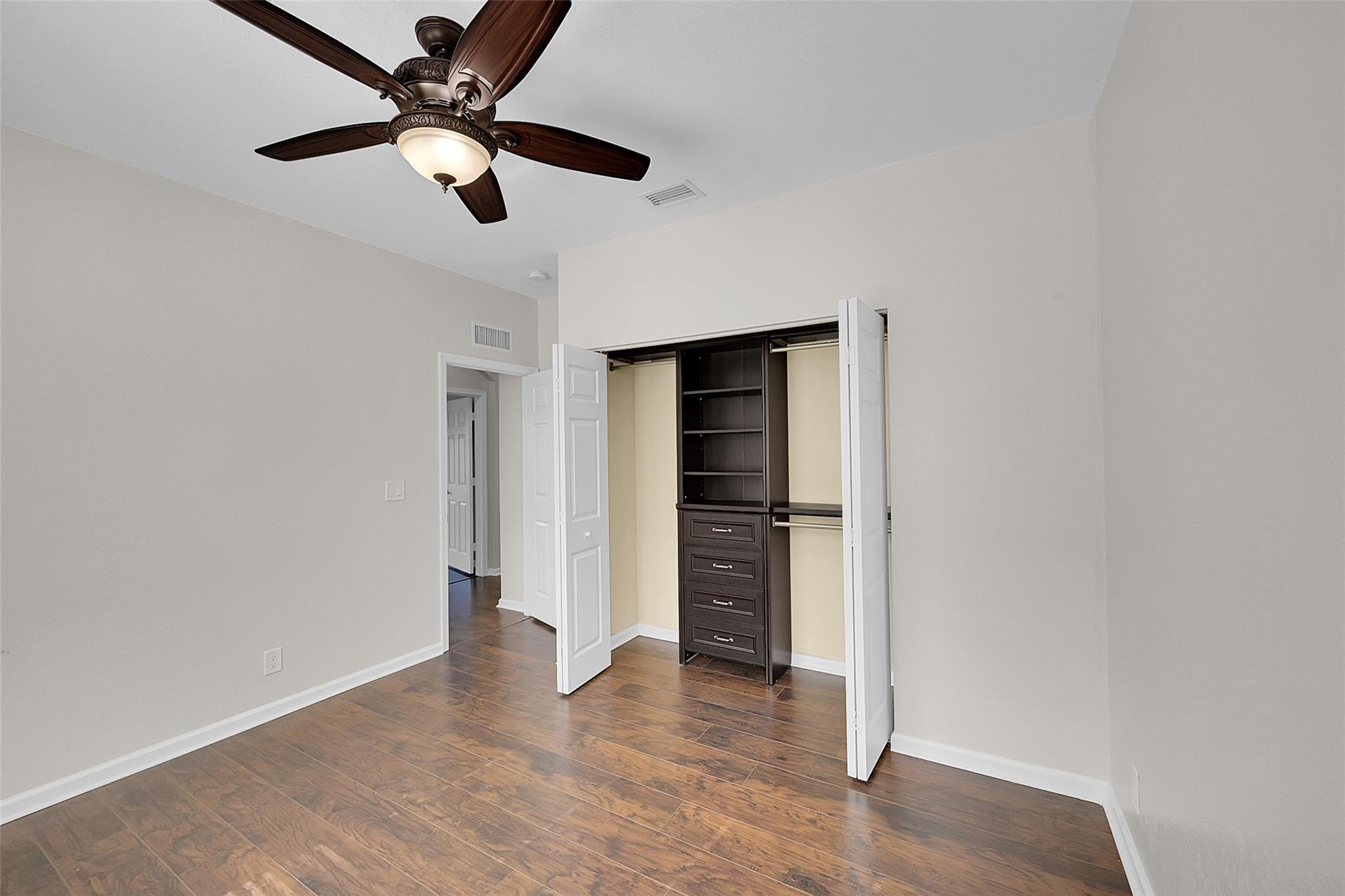 KNOLLWOOD PUD - Residential Lease