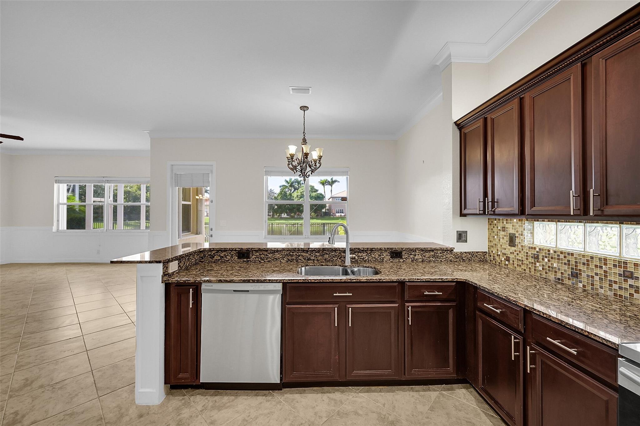 KNOLLWOOD PUD - Residential Lease