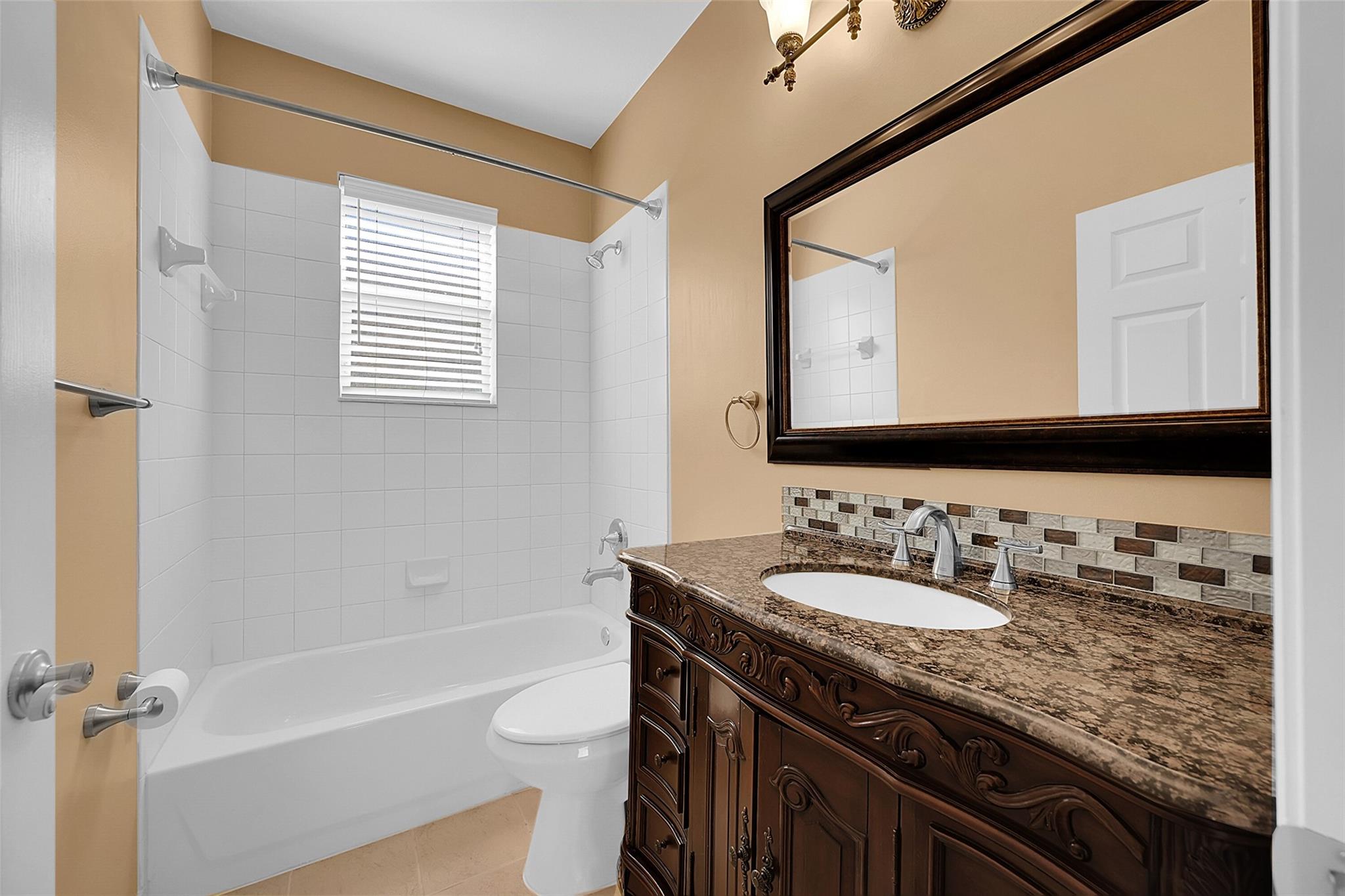 KNOLLWOOD PUD - Residential Lease