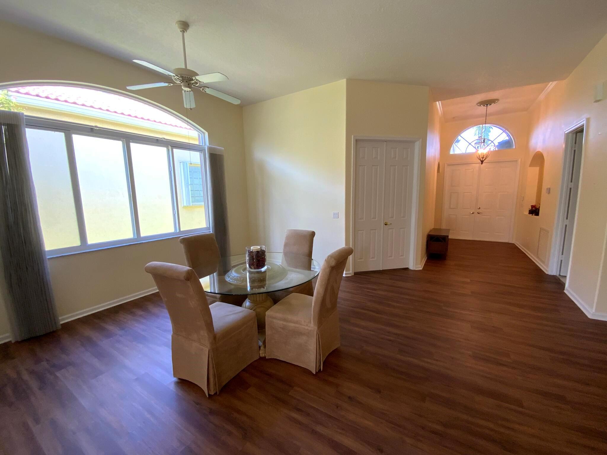 7204 Demedici Circle