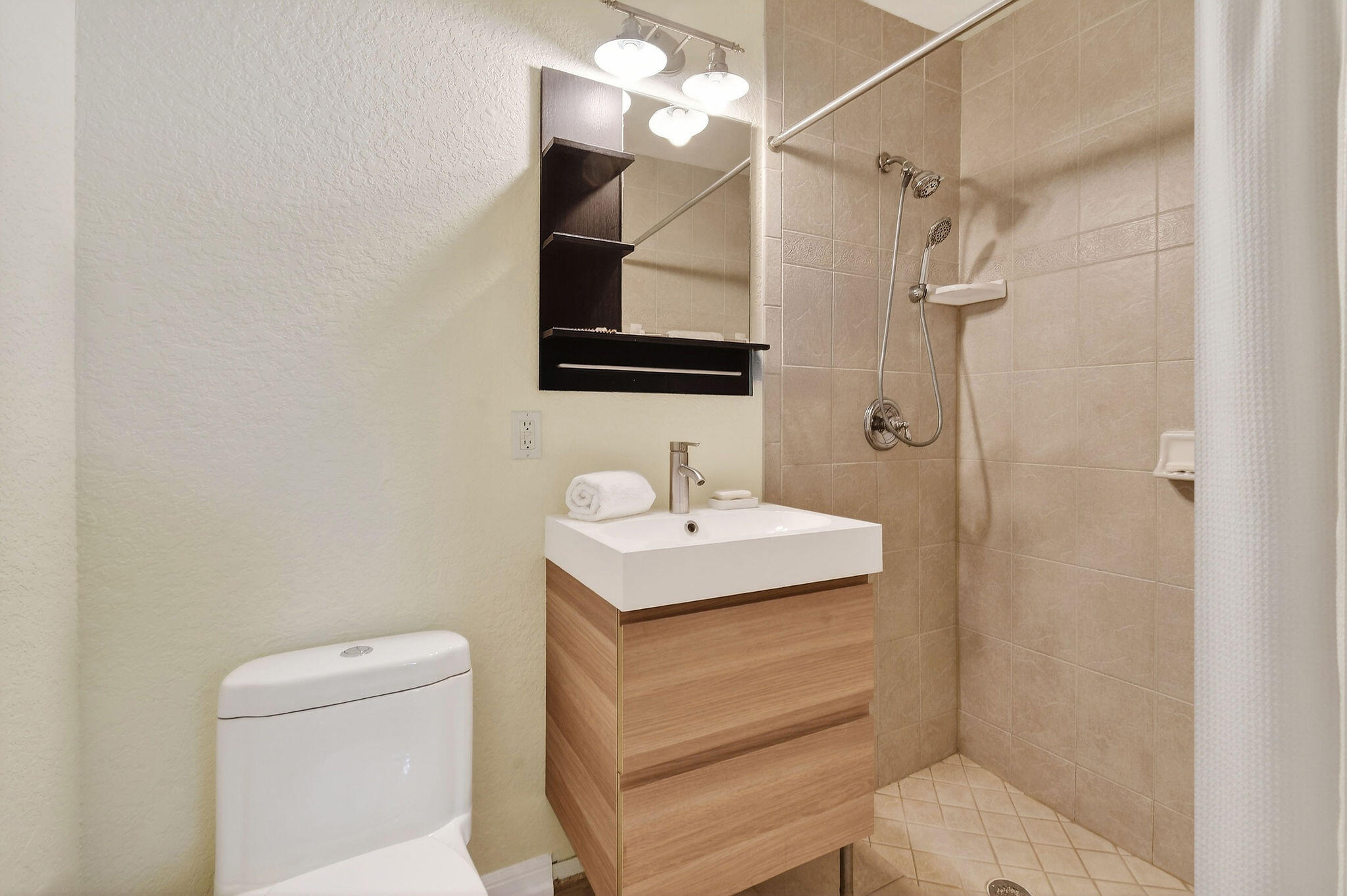 NORTH PALM BEACH VILLAGE OF 3 - Residential