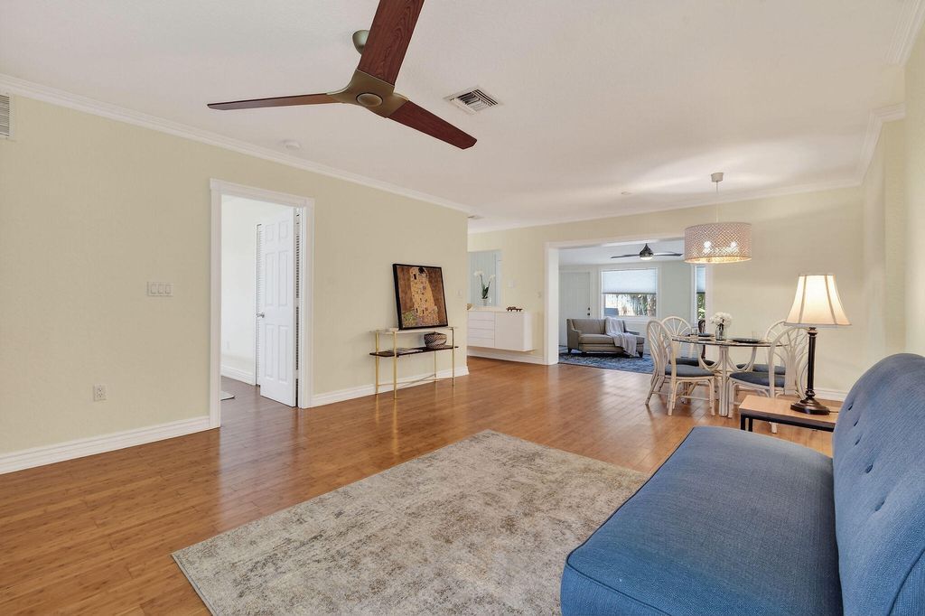 Photo of 400 Northlake Drive, North Palm Beach, FL 33408 (MLS # B26002289)