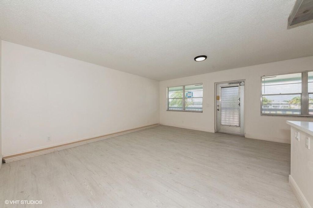 Photo of 118 Somerset F, West Palm Beach, FL 33417 (MLS # R11135385)