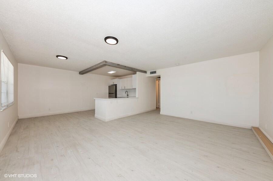 View photos, virtual tours, details... 118 Somerset F