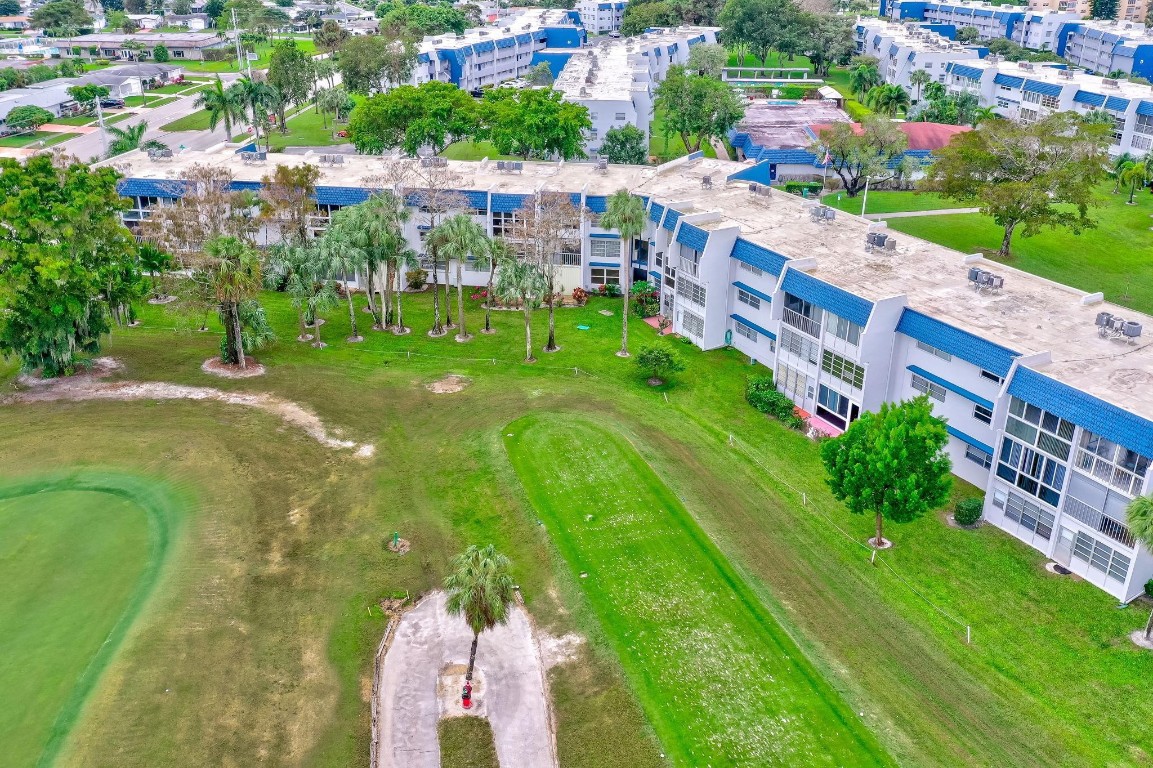 ORIOLE GOLF & TENNIS CLUB - Residential