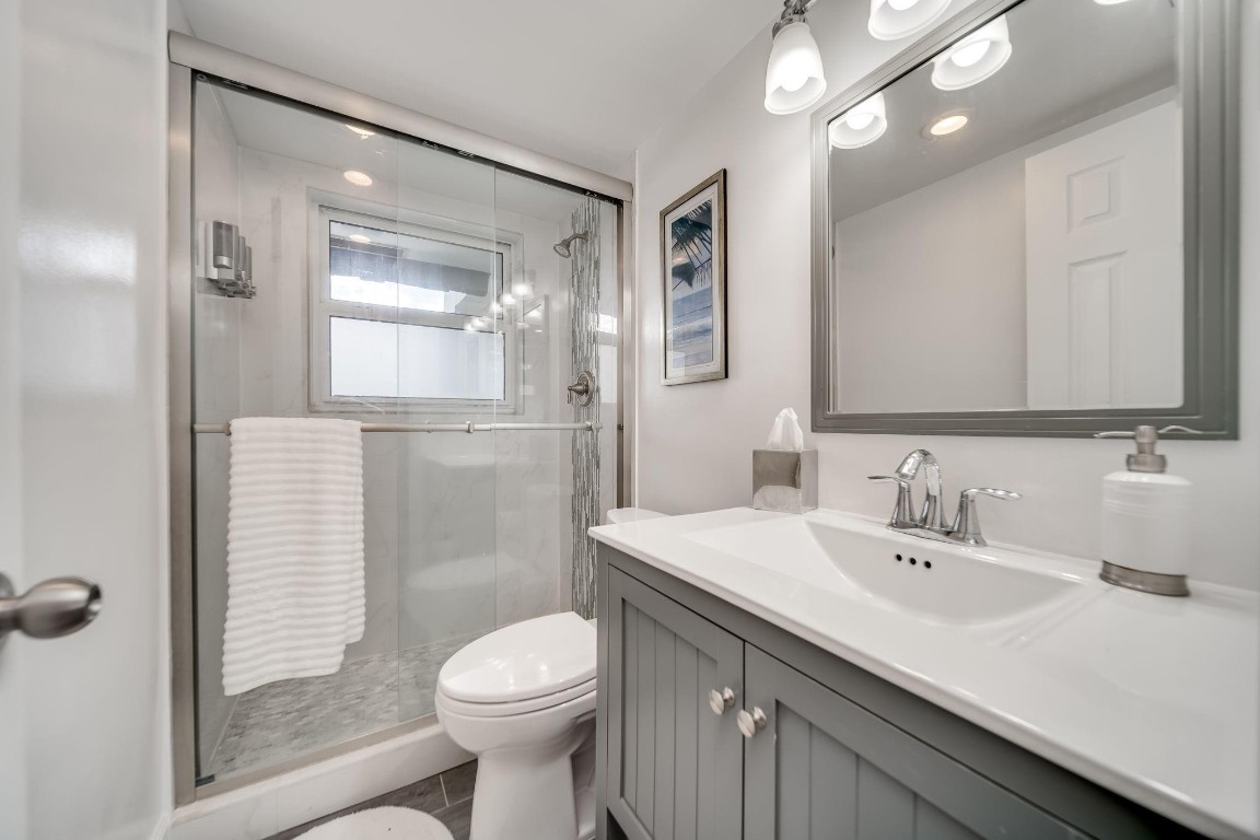 ORIOLE GOLF & TENNIS CLUB - Residential