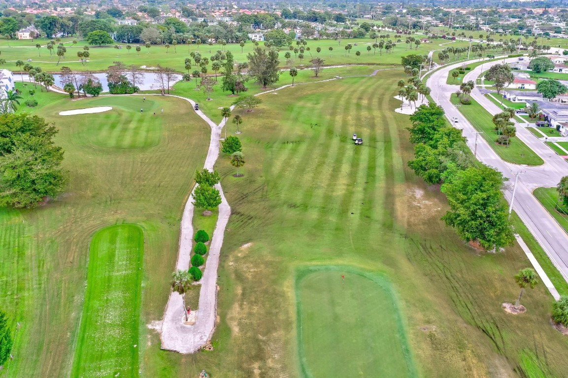ORIOLE GOLF & TENNIS CLUB - Residential