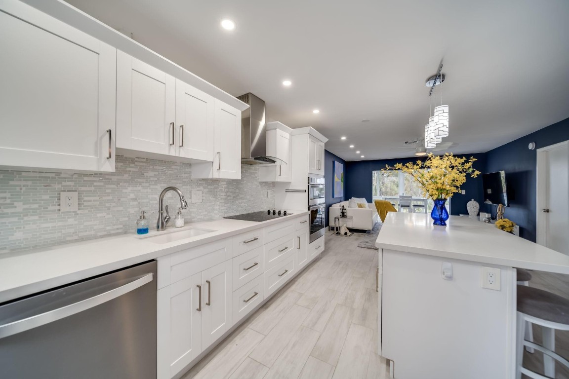 ORIOLE GOLF & TENNIS CLUB - Residential