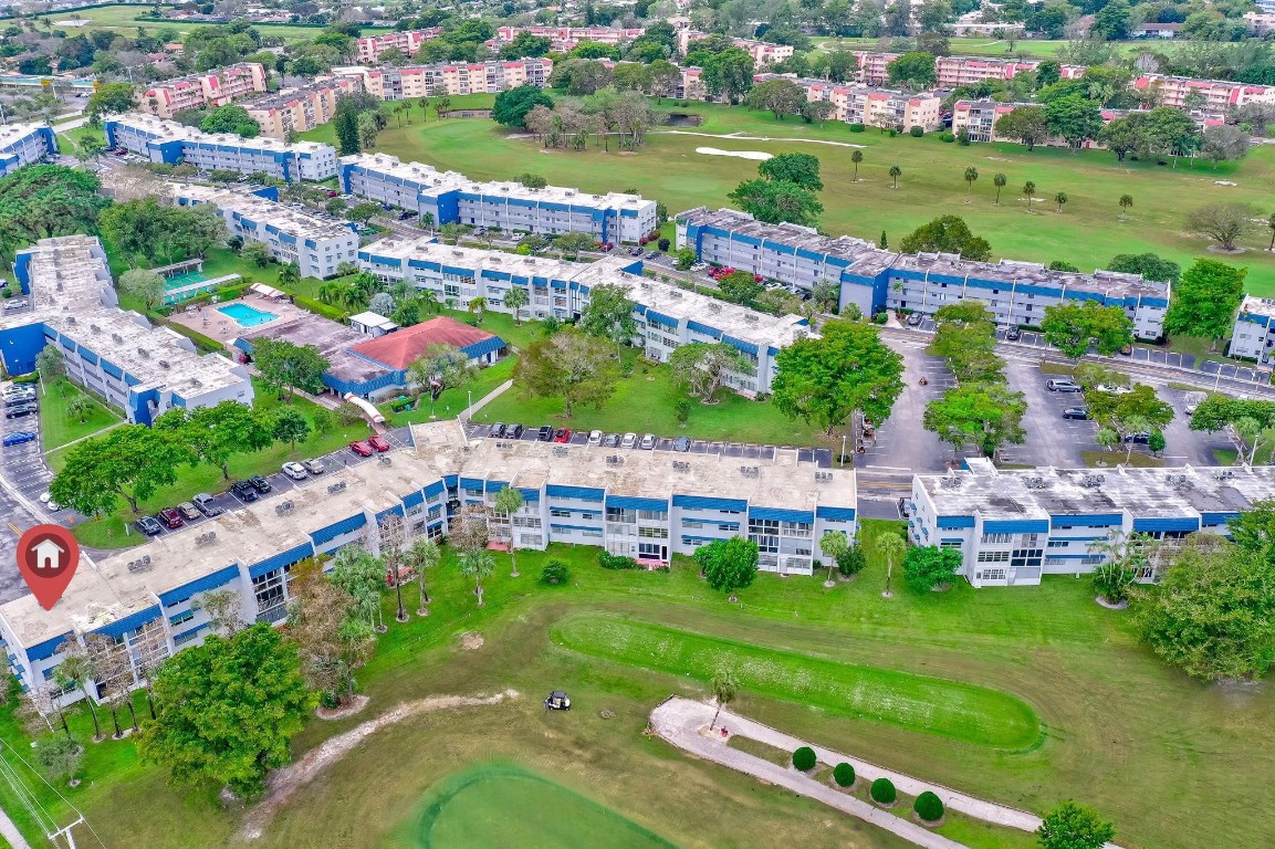 ORIOLE GOLF & TENNIS CLUB - Residential