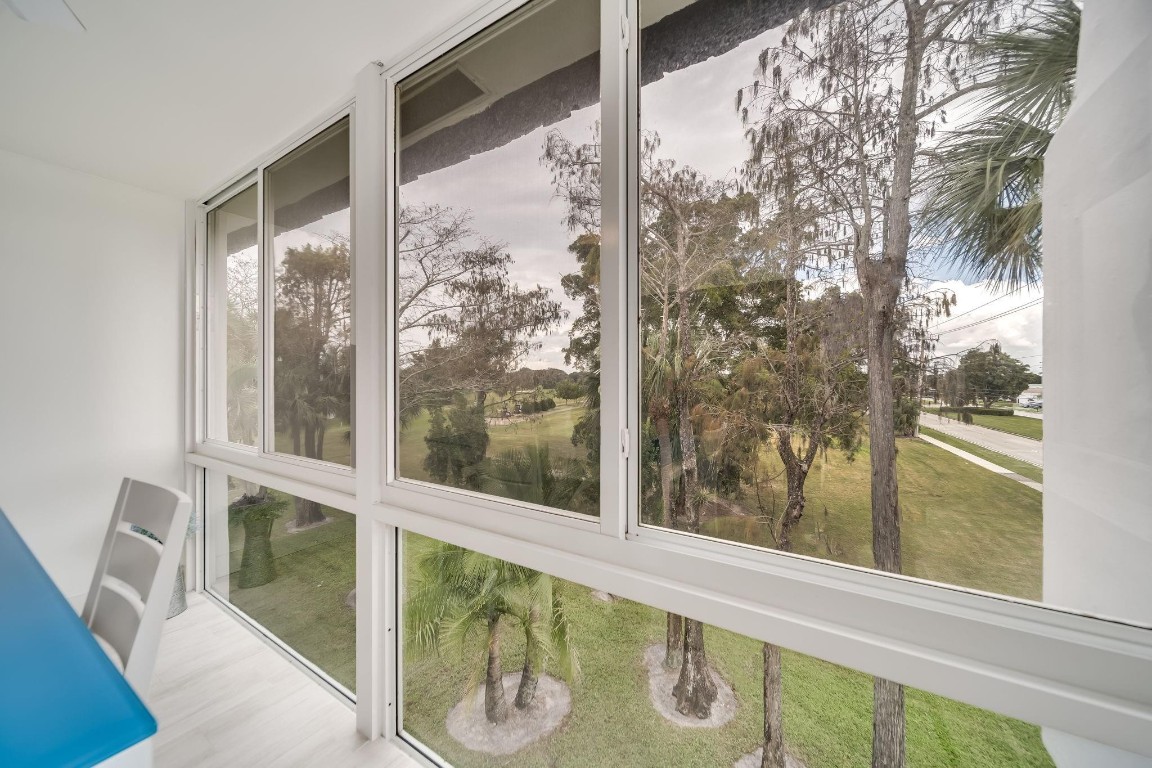 ORIOLE GOLF & TENNIS CLUB - Residential