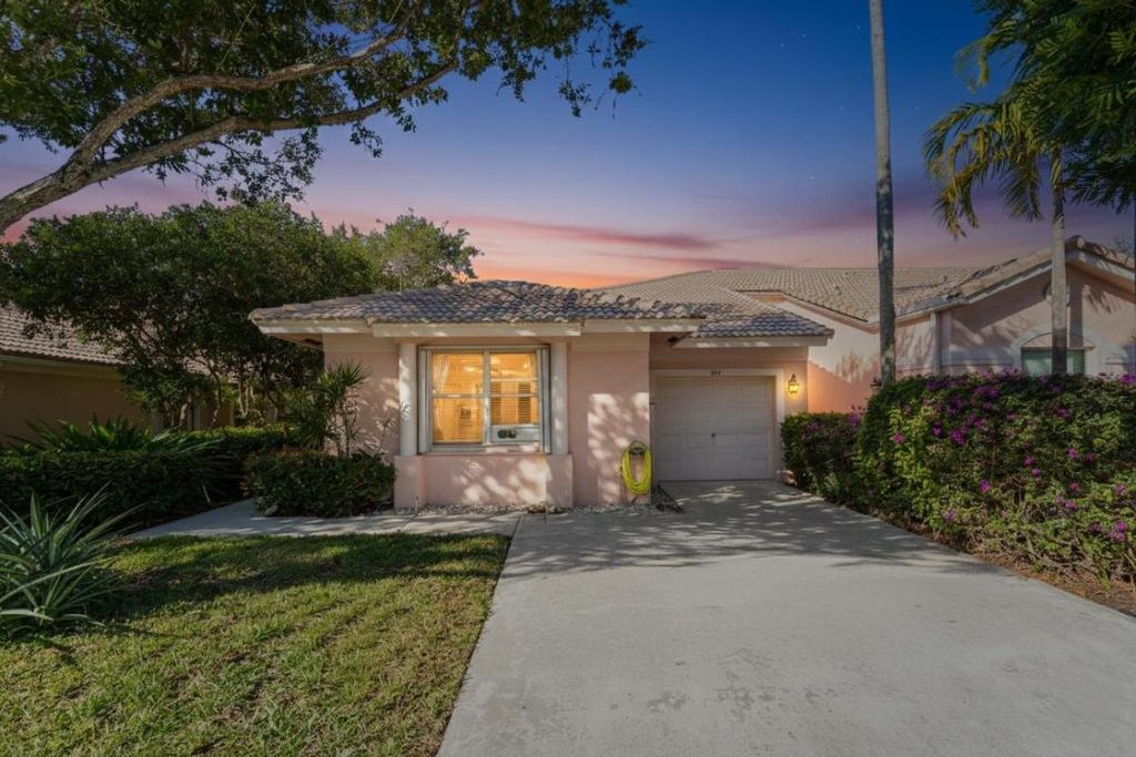 Photo of 258 Coral Trace Lane, Delray Beach, FL 33445 (MLS # R11154316)