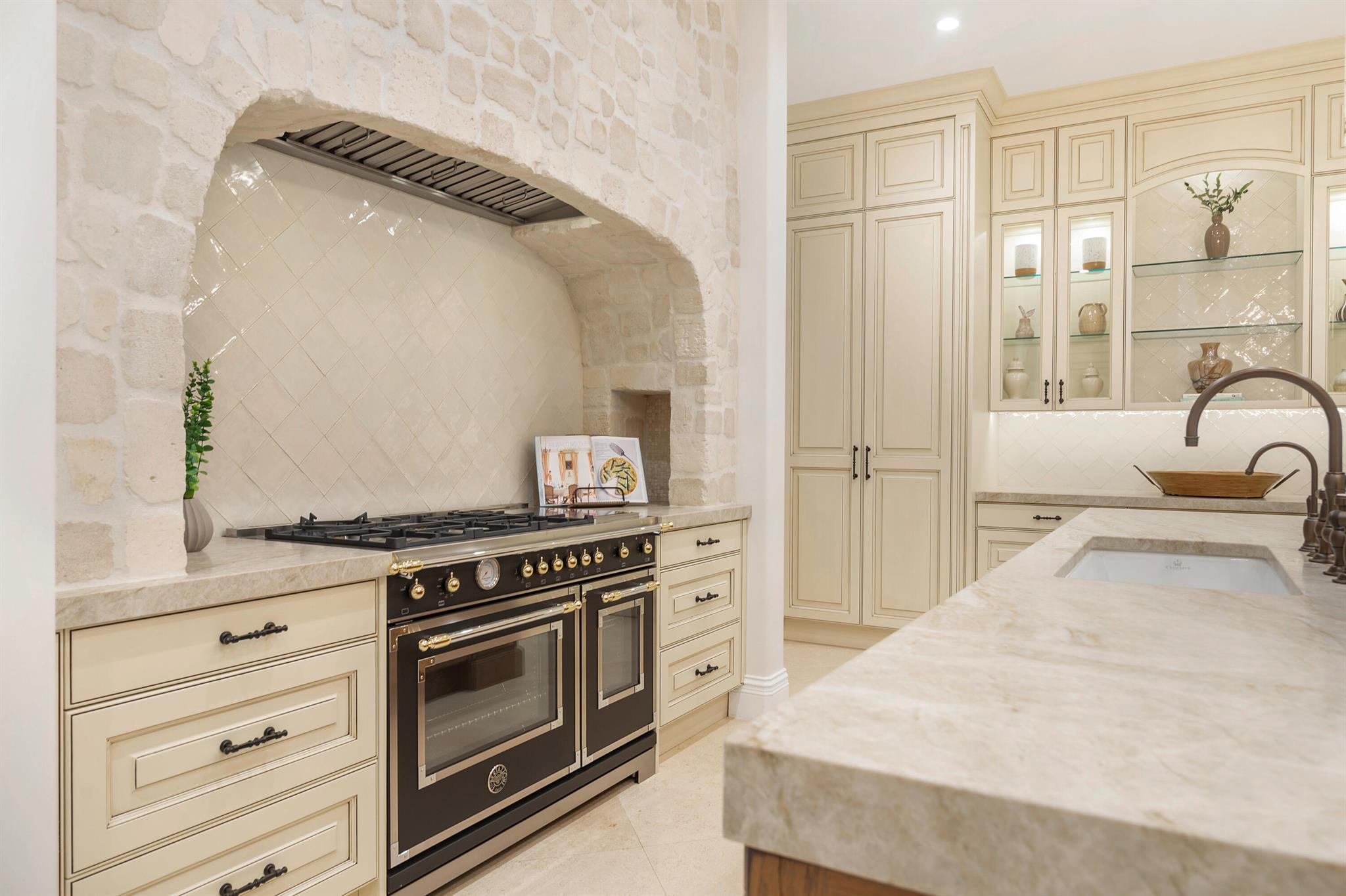 PHIPPS ESTATES - Residential