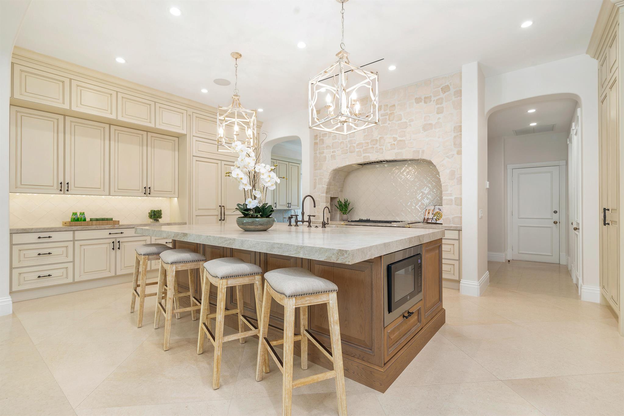 PHIPPS ESTATES - Residential