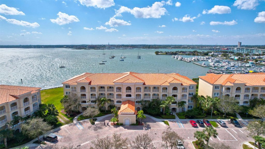 Photo of 31 Harbour Isle Drive #105, Fort Pierce, FL 34949 (MLS # F10450769)