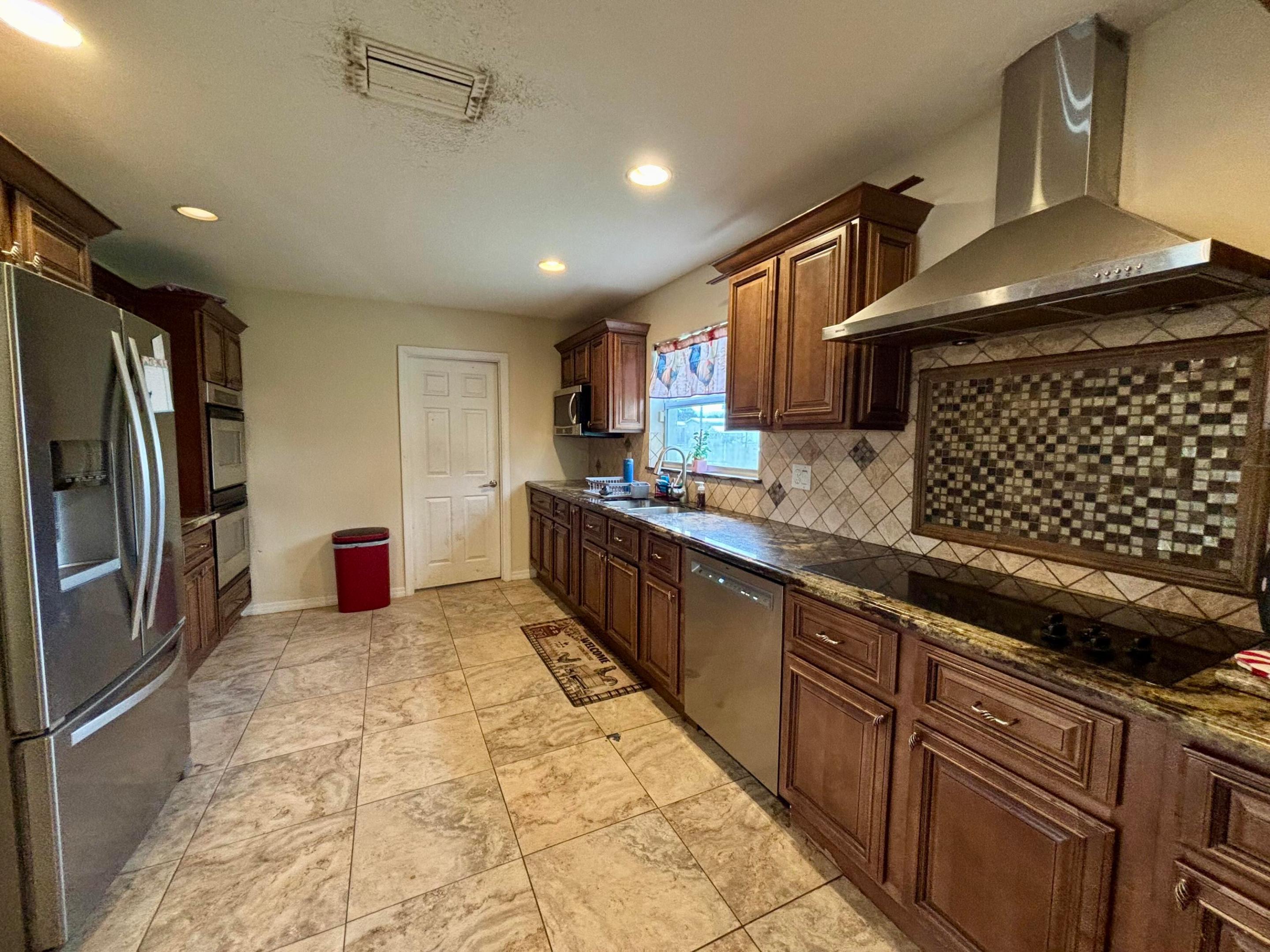 TREASURE ISLAND UNIT 6 - Residential